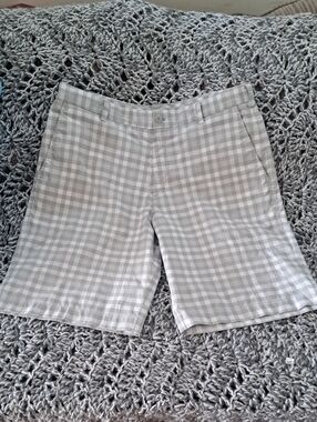 521 - Nike Golf Dri-FIT Plaid Shorts Men's 34 Gray Performance Golf Casual